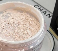 PHẤN PHỦ BỘT CHANEL TONE 20
