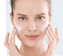 SỮA RỬA MẶT ESTEE 30ML 