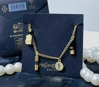 LẮC TAY YSL ( SẴN CHARM )