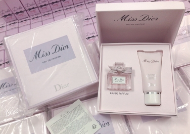 SET DIOR NƯỚC HOA + BODY LOTION
