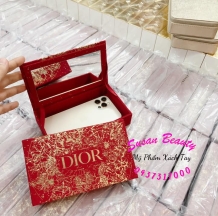 CLUTCH DIOR ĐỎ CÓ GƯƠNG ( HỘP ĐỰNG SON )